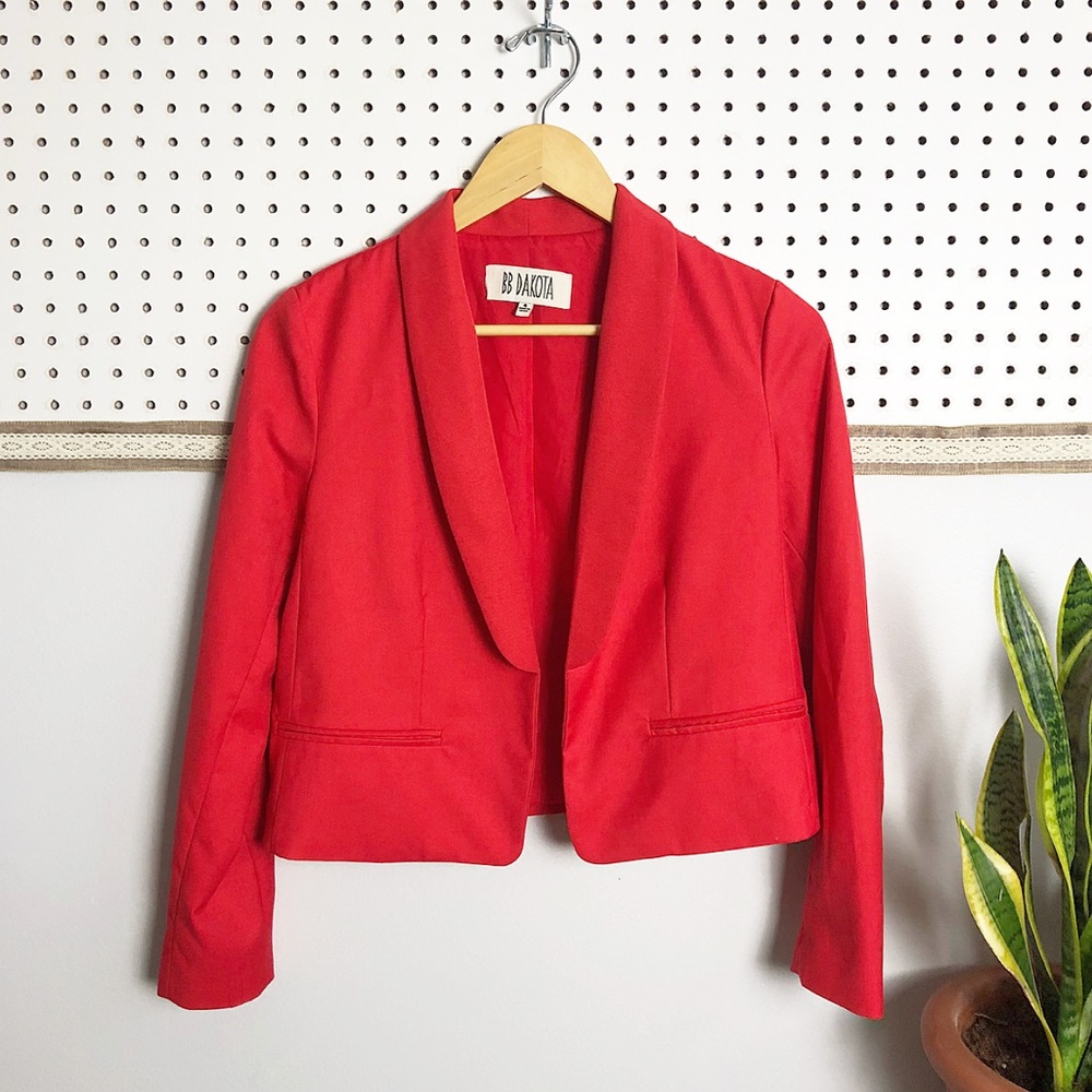 BB Dakota cropped blazer